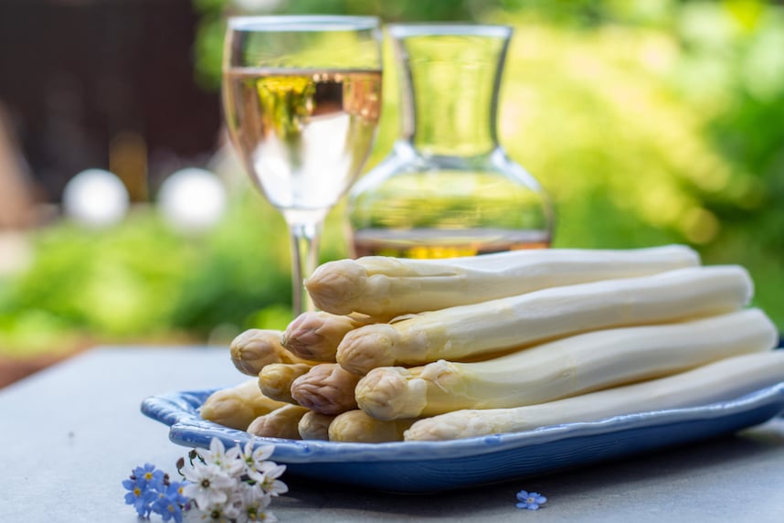 Come scegliere i vini da abbinare agli asparagi?